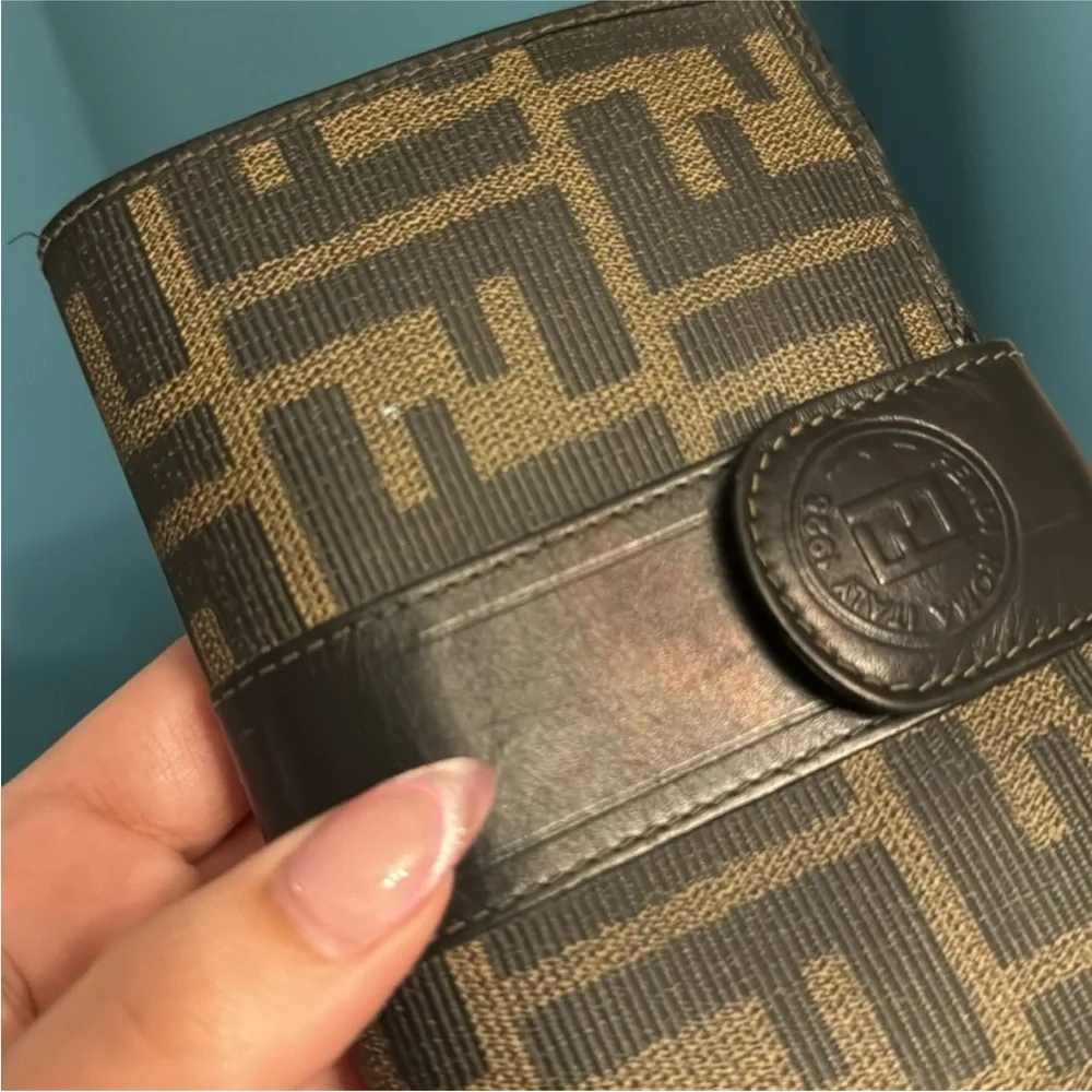 Fendi Black and Brown Logo Wallet - Picture 14 of 15
